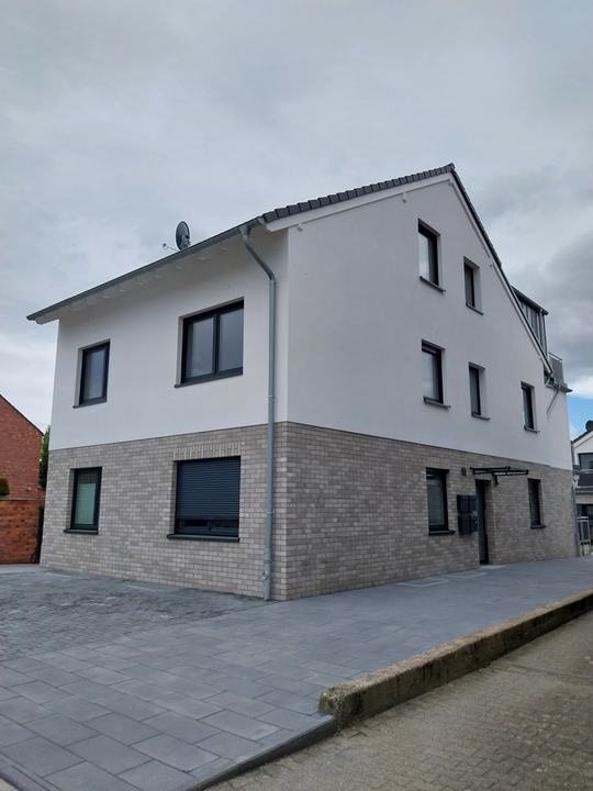 Multi-Family Building with 4 Apartments, Cologne-Rondorf, Image 1